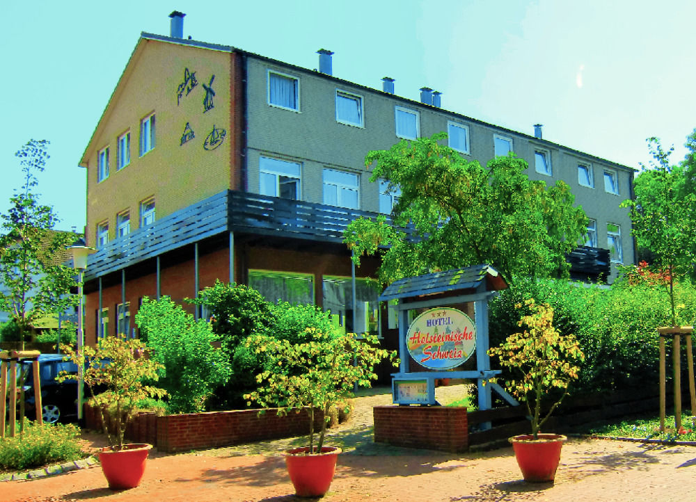 Hotel Holsteinische Schweiz Am Dieksee Malente Bagian luar foto